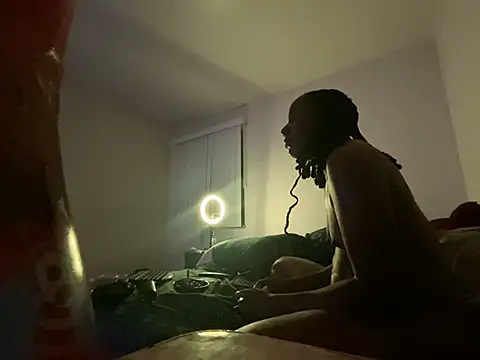 Yoshibaby2670 online show from July 14, 9:47 am