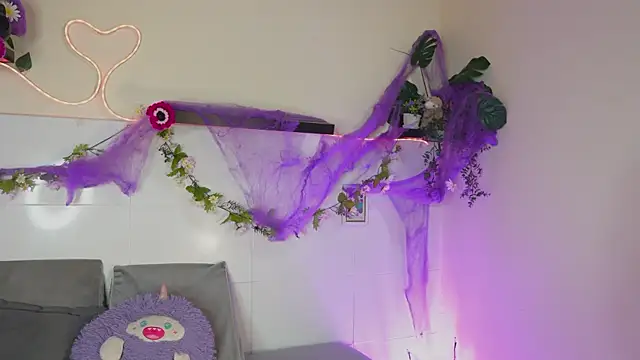 bri cullen online show from October 21, 2:18 pm