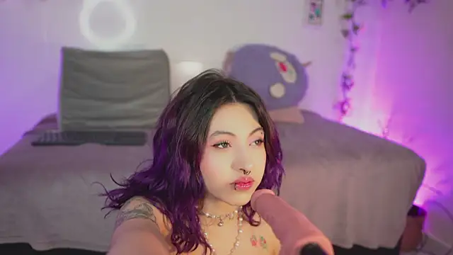 bri cullen online show from November 12, 3:01 pm