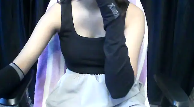 Snapshot of hot-niti chatting on February 21, 10:37 pm hot-niti online show from February 21, 10:37 pm