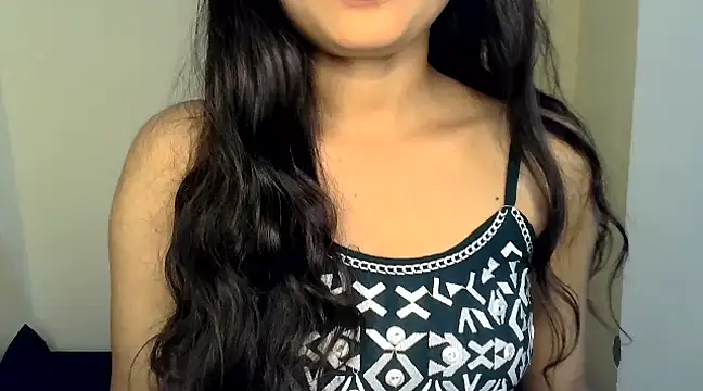 SIYA MAVI online show from February 5, 10:30 am