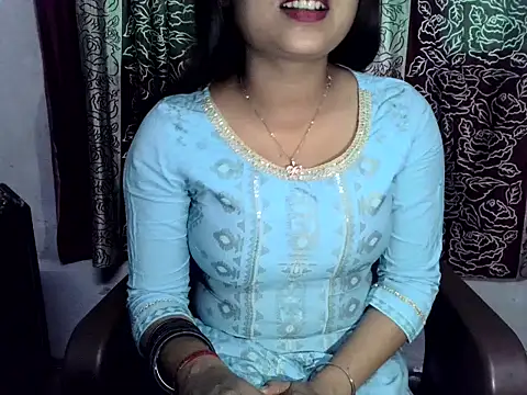 SIYA MAVI online show from February 27, 3:28 am