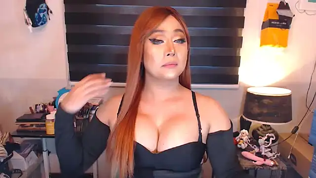 Snapshot of MistressJewel chatting on January 7, 12:13 am MistressJewel online show from January 7, 12:13 am