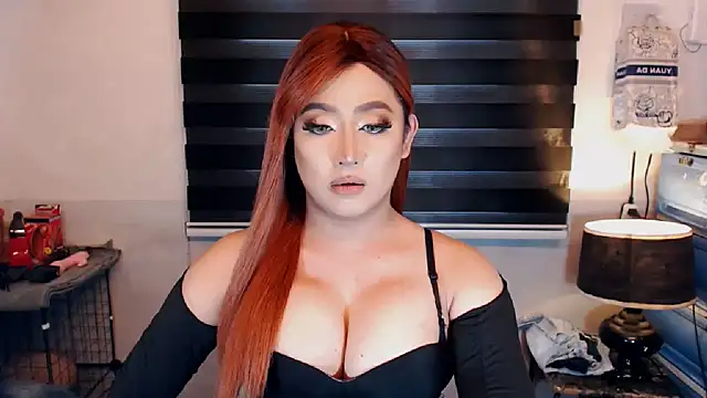 Snapshot of MistressJewel chatting on February 6, 5:14 am MistressJewel online show from February 6, 5:14 am