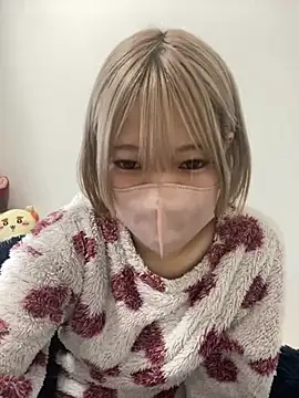 Snapshot of Hikaru-chan chatting on February 15, 12:37 am Hikaru-chan online show from February 15, 12:37 am