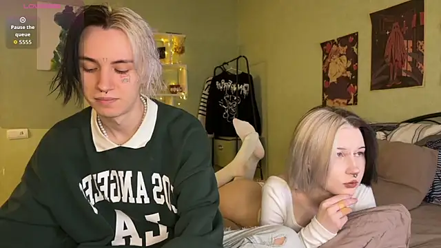 VeryRare TwinS online show from November 18, 10:03 pm