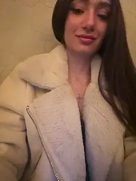 Snapshot of Maddy_Jones chatting on January 22, 12:16 am Maddy Jones online show from January 22, 12:16 am