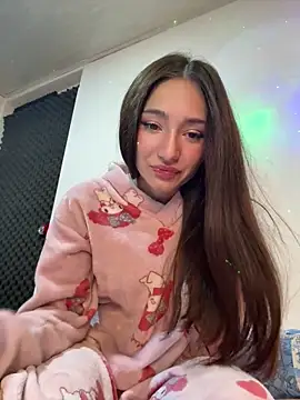 Snapshot of Maddy_Jones chatting on January 25, 5:07 am Maddy Jones online show from January 25, 5:07 am