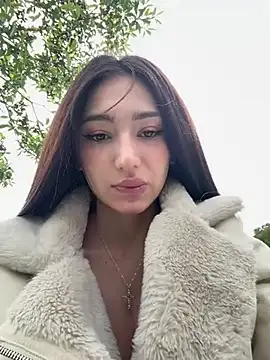 Snapshot of Maddy_Jones chatting on January 26, 4:51 pm Maddy Jones online show from January 26, 4:51 pm