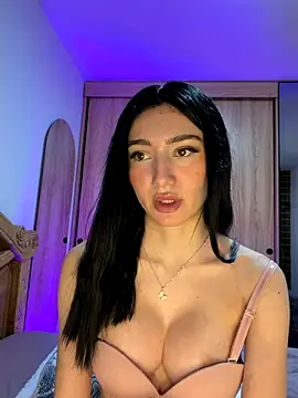 Snapshot of Maddy_Jones chatting on November 29, 2:36 am Maddy Jones online show from November 29, 2:36 am