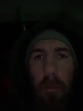 Snapshot of coreyl9718 chatting on February 21, 1:33 am coreyl9718 online show from February 21, 1:33 am