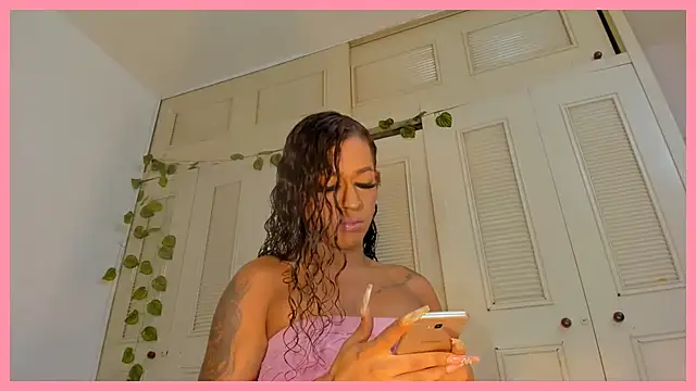 Snapshot of Kenny_Town chatting on September 21, 6:15 am Kenny Town online show from September 21, 6:15 am