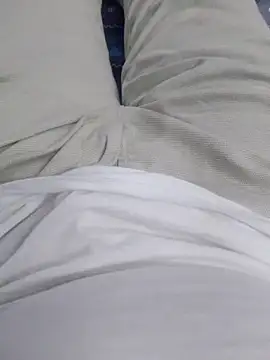 Snapshot of tamilpaiyan25 chatting on January 16, 1:14 pm tamilpaiyan25 online show from January 16, 1:14 pm