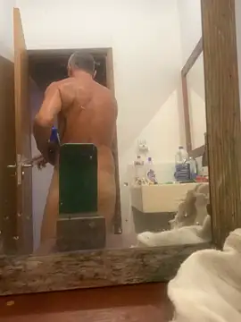 Snapshot of GoloZeusMax chatting on February 6, 1:16 am GoloZeusMax online show from February 6, 1:16 am