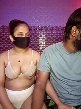 Hot Nila online show from May 20, 2:40 am