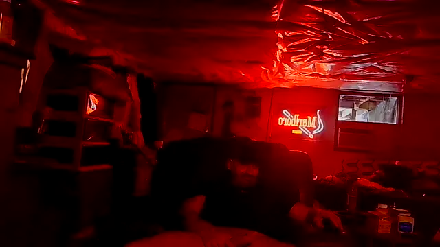 bluedragon0525 online show from June 18, 3:49 pm