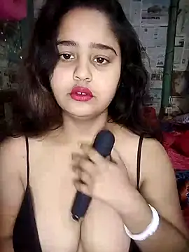 Snapshot of Tanu-Call-Me chatting on February 18, 5:09 am Tanu-Call-Me online show from February 18, 5:09 am