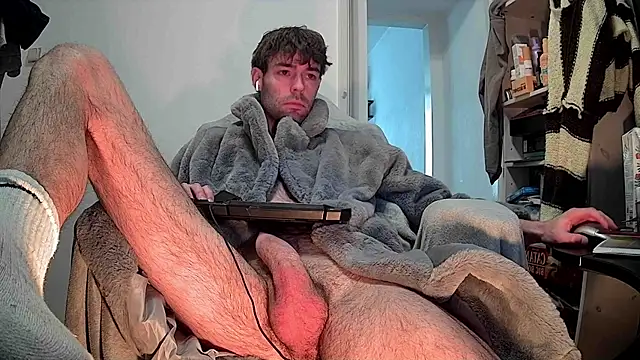 onesieboyx online show from January 8, 1:13 pm