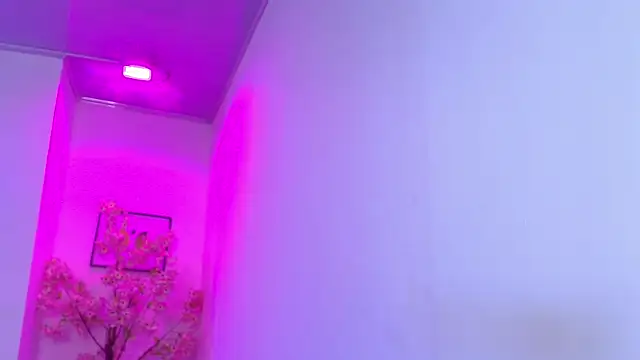 Arianna sweeet online show from March 29, 3:45 pm