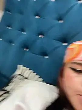 Snapshot of Jowi___ chatting on January 8, 4:02 am Jowi online show from January 8, 4:02 am