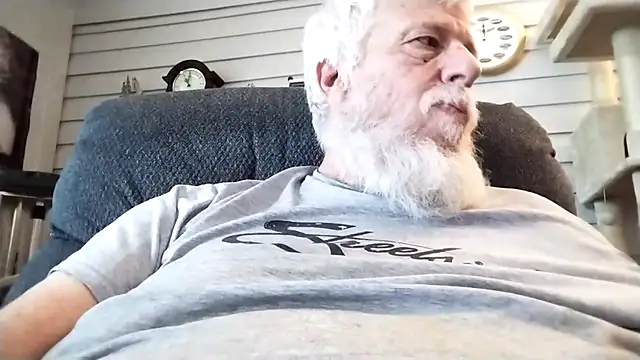 Futura intx online show from April 3, 5:00 pm