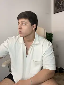 Snapshot of Thom_Ohtani chatting on January 24, 3:13 pm Thom Ohtani online show from January 24, 3:13 pm