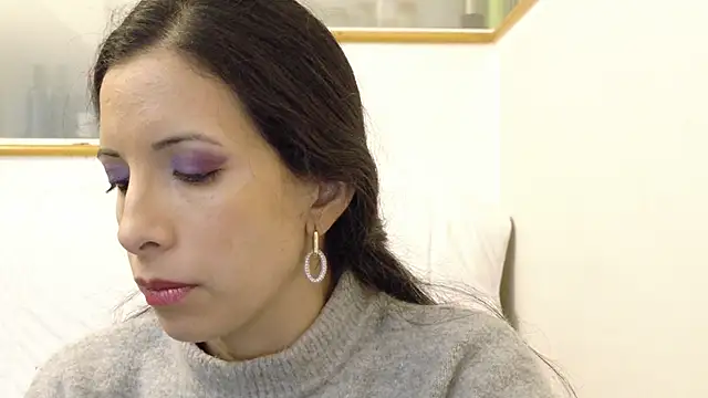 amabel zambrano online show from March 11, 8:52 am