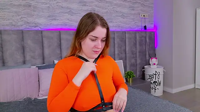 EllieGarson online show from March 19, 5:06 pm