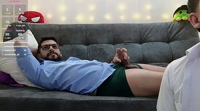 Snapshot of ErickBrant chatting on February 12, 11:30 pm ErickBrant online show from February 12, 11:30 pm