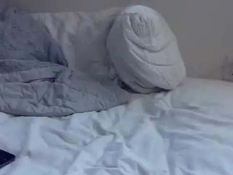 Snapshot of mileshighclub420 chatting on February 27, 12:32 am mileshighclub420 online show from February 27, 12:32 am