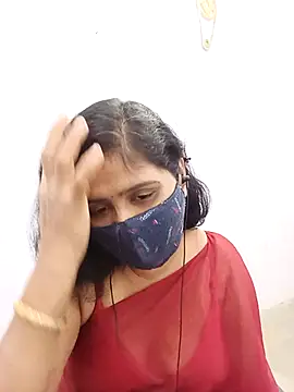 Lucky-Deepthi online show from March 8, 8:25 pm