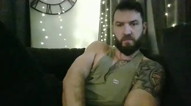 Snapshot of realdilf chatting on January 17, 8:24 am realdilf online show from January 17, 8:24 am