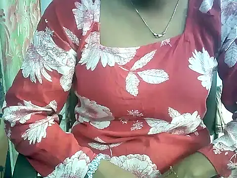 Snapshot of Barbie_183 chatting on February 25, 5:39 am Barbie 183 online show from February 25, 5:39 am