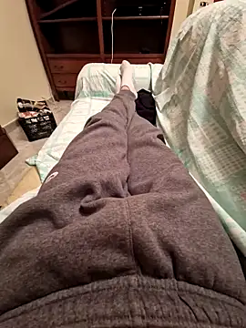 Snapshot of ziotony98 chatting on November 11, 9:15 pm ziotony98 online show from November 11, 9:15 pm