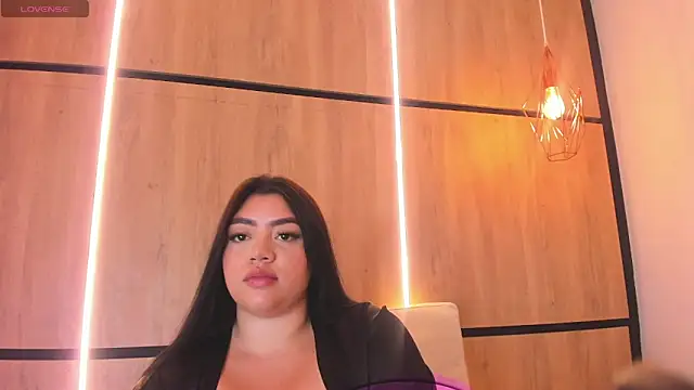 ashlyn parker online show from December 17, 6:36 pm