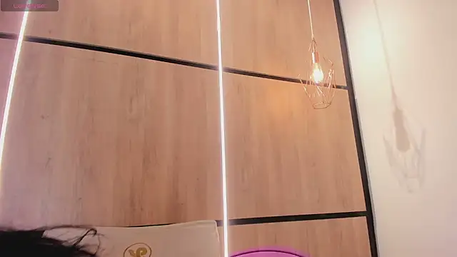 ashlyn parker online show from February 3, 8:03 pm