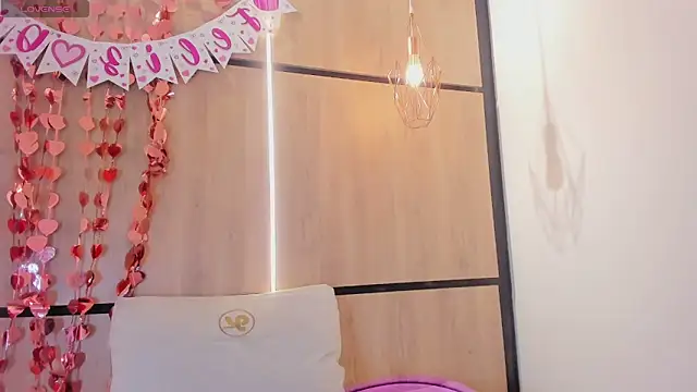 ashlyn parker online show from February 5, 7:51 pm