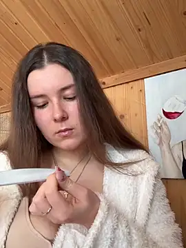 mewKate online show from February 14, 2:25 pm