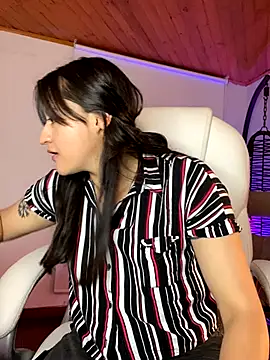 Camila pinkk online show from October 23, 3:33 pm