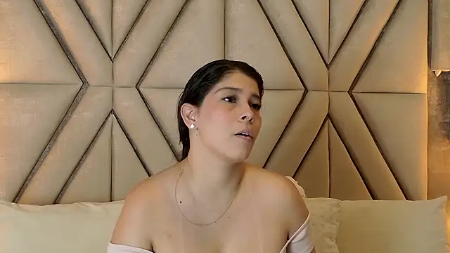 MilaRux online show from March 18, 4:54 pm