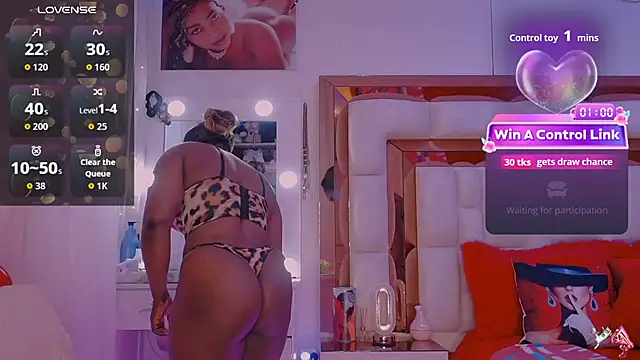 Snapshot of Aliana_Ross chatting on February 18, 7:48 am Aliana Ross online show from February 18, 7:48 am