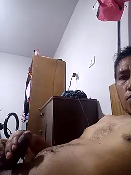 Elpeque x40 online show from January 6, 4:04 am