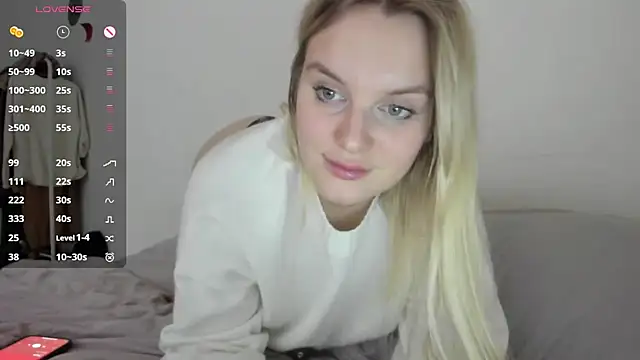 Snapshot of shiny_bunnyyy chatting on January 6, 3:09 am shiny bunnyyy online show from January 6, 3:09 am