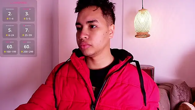 AlecLightwood  online show from December 18, 5:46 am