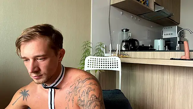 Snapshot of YourMarsLove chatting on January 26, 2:35 am YourMarsLove online show from January 26, 2:35 am