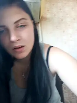 Lauren Amabel online show from November 25, 6:35 am