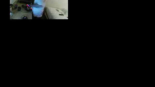 Snapshot of justthetip4209 chatting on February 21, 10:28 am justthetip4209 online show from February 21, 10:28 am