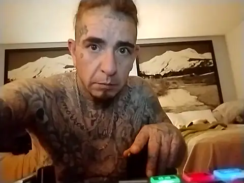 Snapshot of justthetip4209 chatting on March 9, 12:31 pm justthetip4209 online show from March 9, 12:31 pm