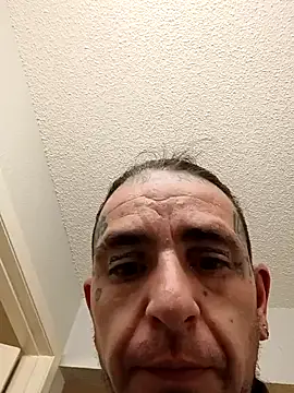 Snapshot of justthetip4209 chatting on October 5, 9:13 pm justthetip4209 online show from October 5, 9:13 pm