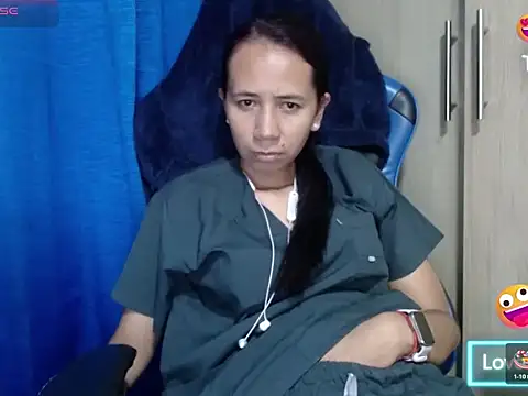 Danielagomez33 online show from January 18, 1:53 am